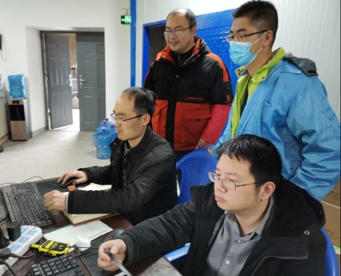 webwxgetmsgimg (2) webwxgetmsgimg (2)