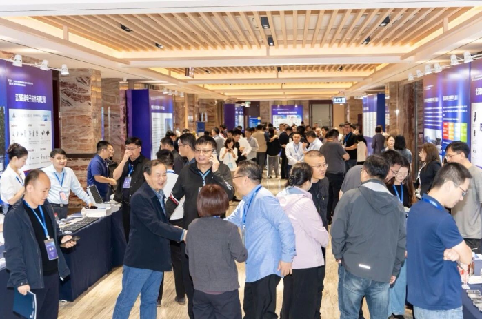 微信图片_2025-10-24_091022_084